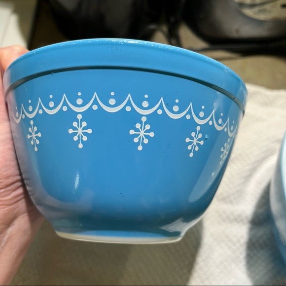 Pyrex Vintage 70’s Snowflake Blue Garland 1 1/2 Pint Bowl #401 - Picture 16 of 17